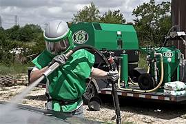 Professional abrasive blasting equipment